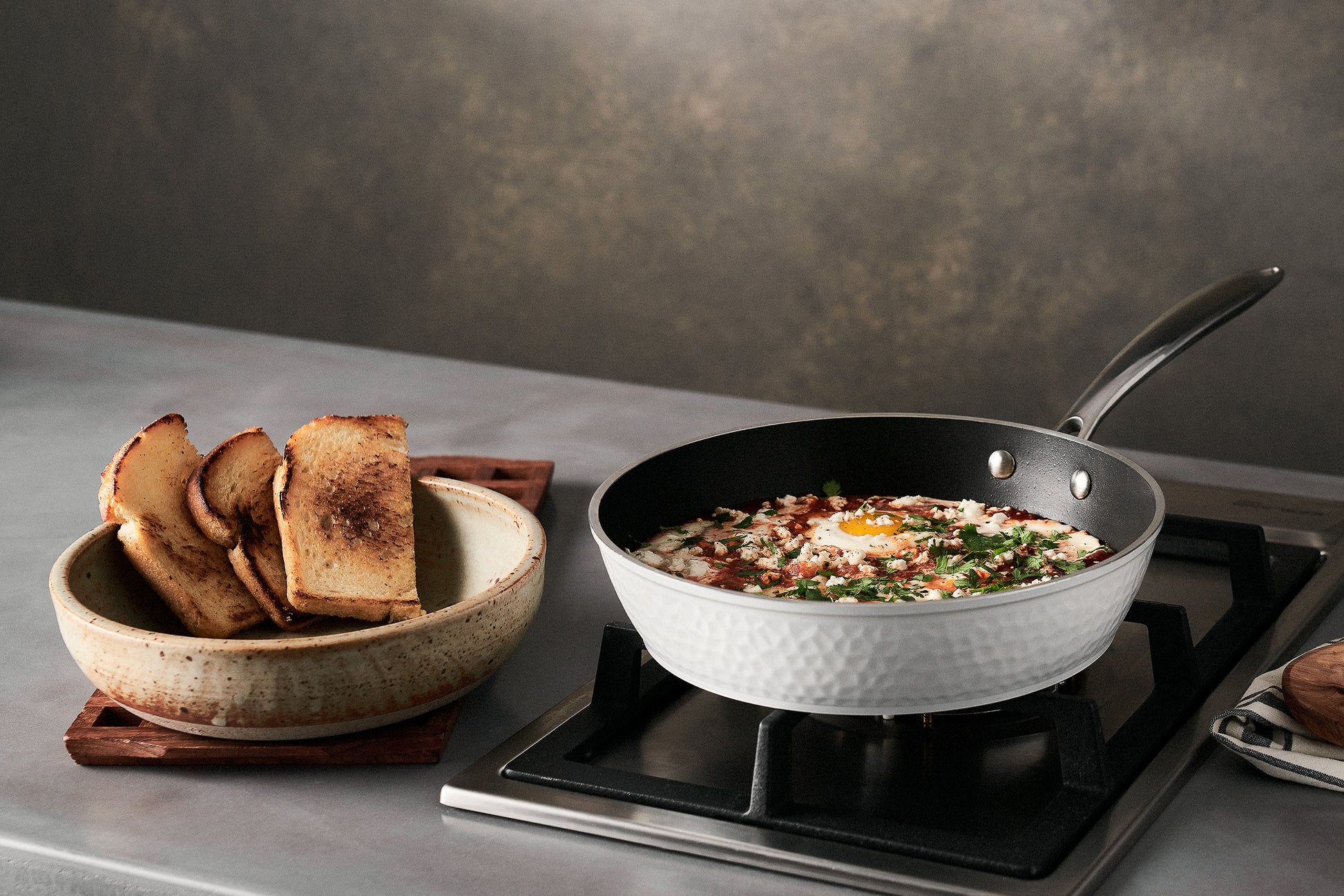 THE ROCK™ by Starfrit Diamond 10-Piece Cookware Set