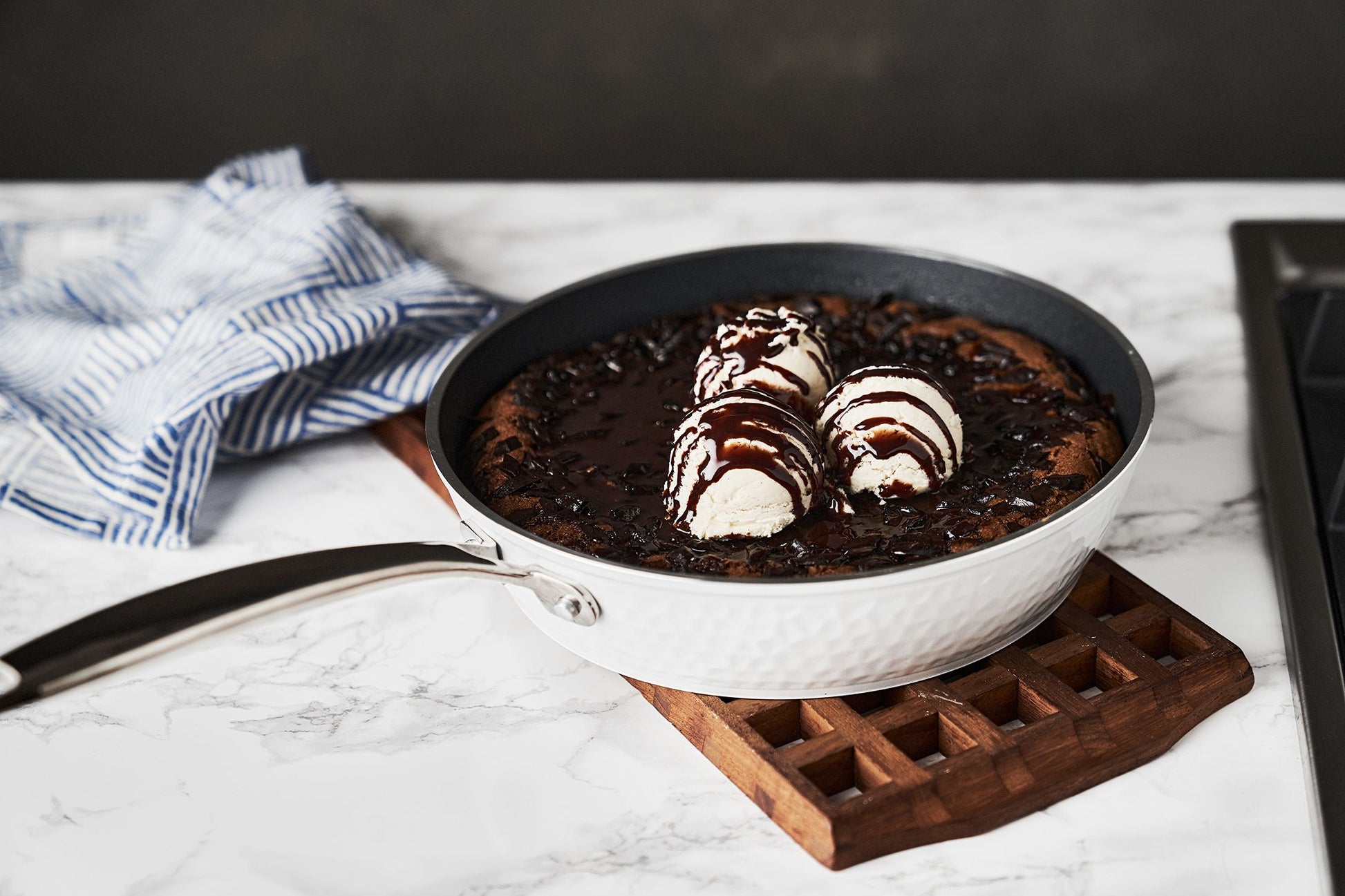 Orgreenic 3 Piece Ceramic Non-Stick Skillet & Fry Pan Set, Hammered Rose Gold